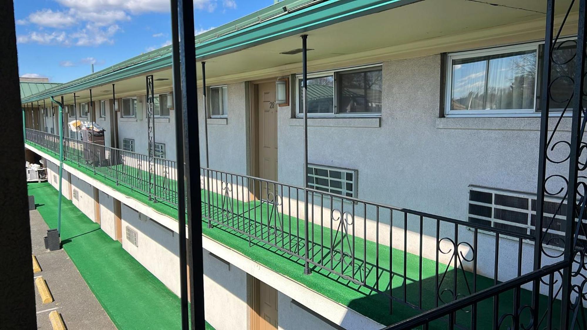 Winslow Motel Lyndhurst Exterior photo